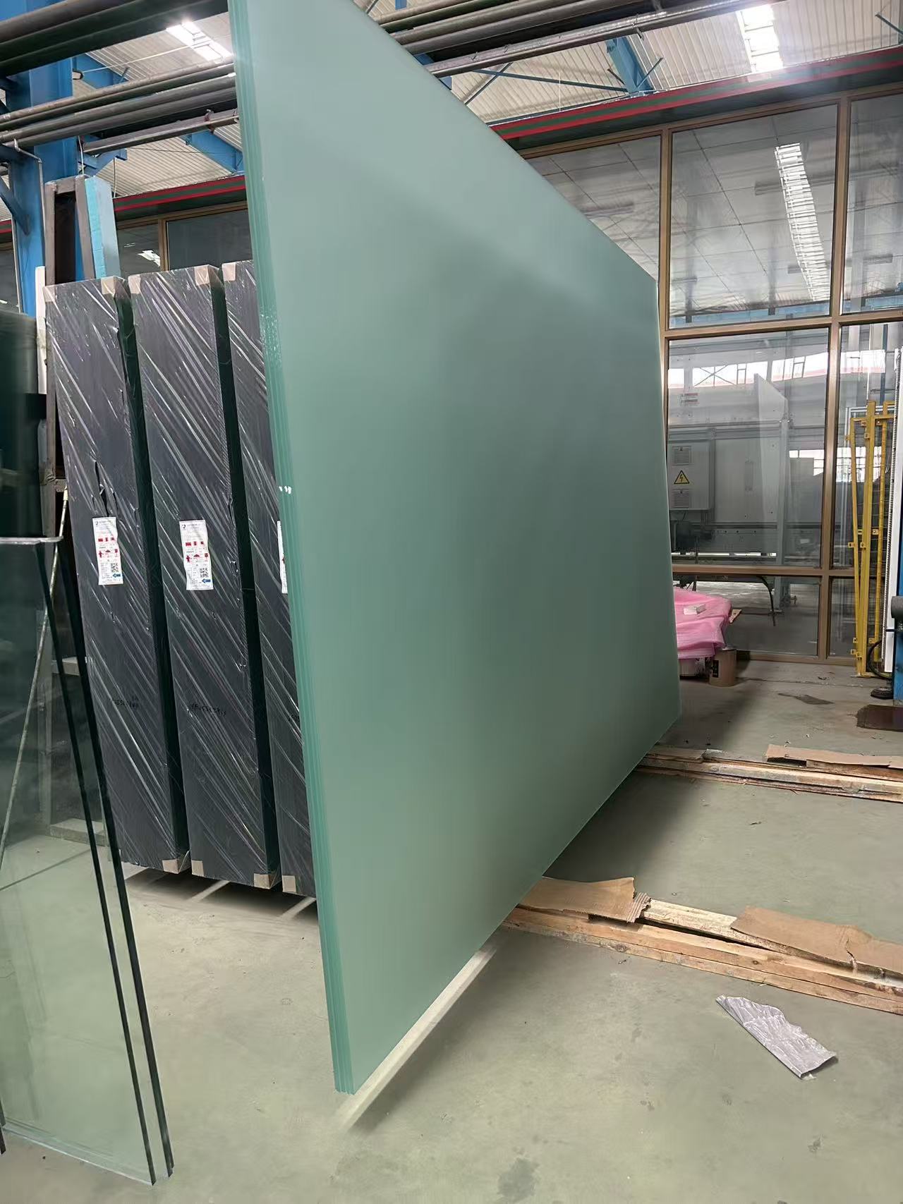 阜新市彩轴玻璃建筑幕墙玻璃生产基地 - 推荐